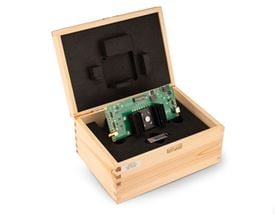 2.2 - 5.5um HgCdTe Photovoltaic Detector Module, AMS3140-01