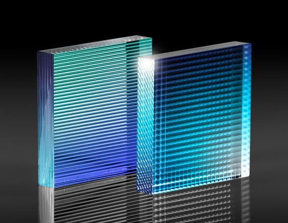 シリンドリカルレンズアレイ 10 x 10 300um R0.38 | Edmund Optics