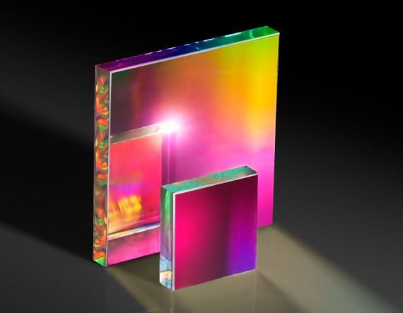 Reflective Blazed Holographic Diffraction Gratings | Edmund Optics