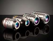 Objectifs Nikon CFI60 Corrigés à L'Infini - Fond Clair